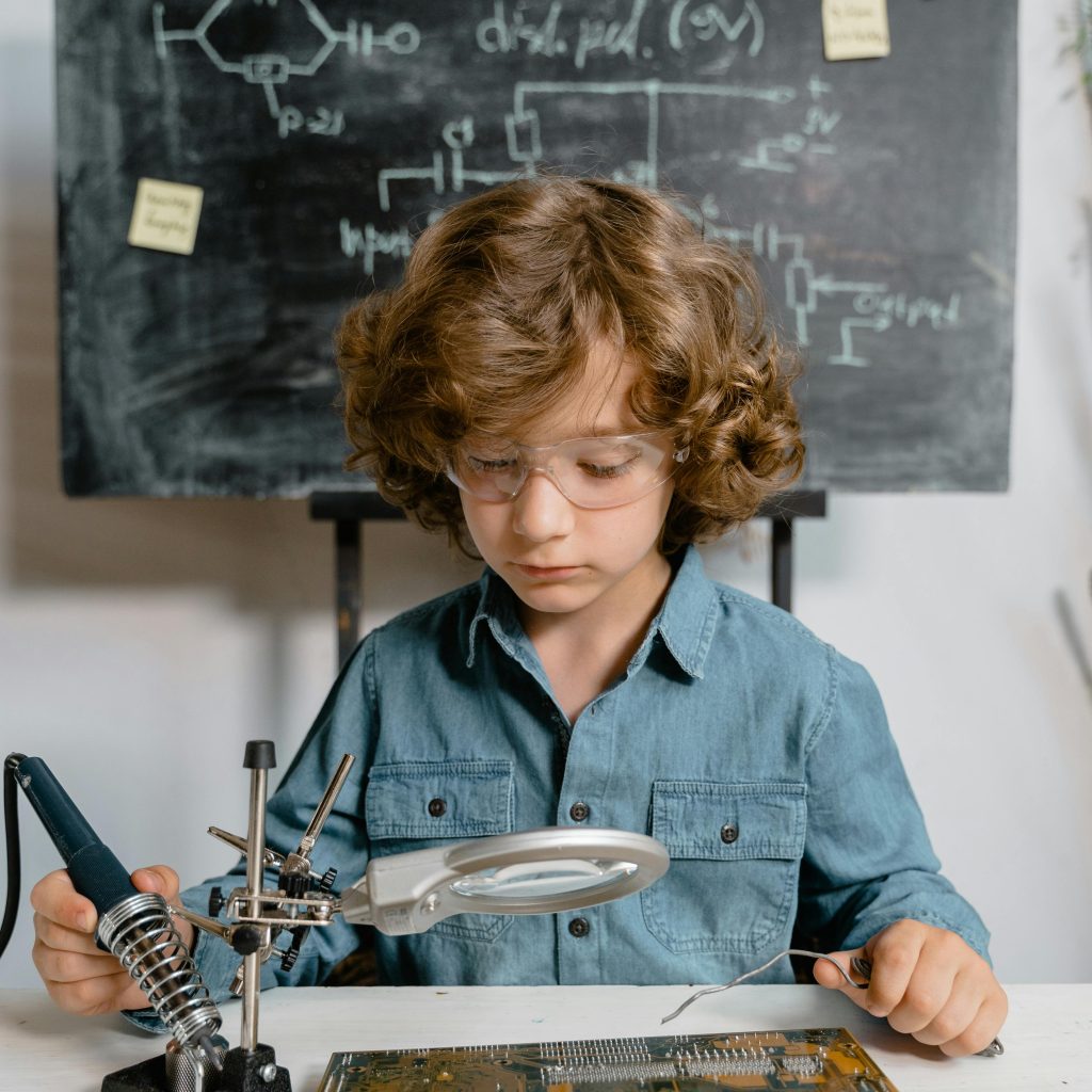 Unveiling the Science Kids: How School Tours Spark Curiosity and